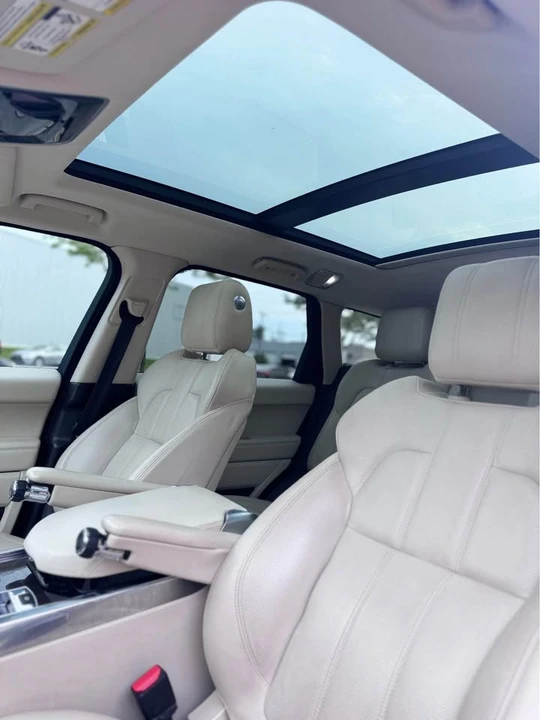 2014 Land Rover Range Rover L405 - Image 12 of 19