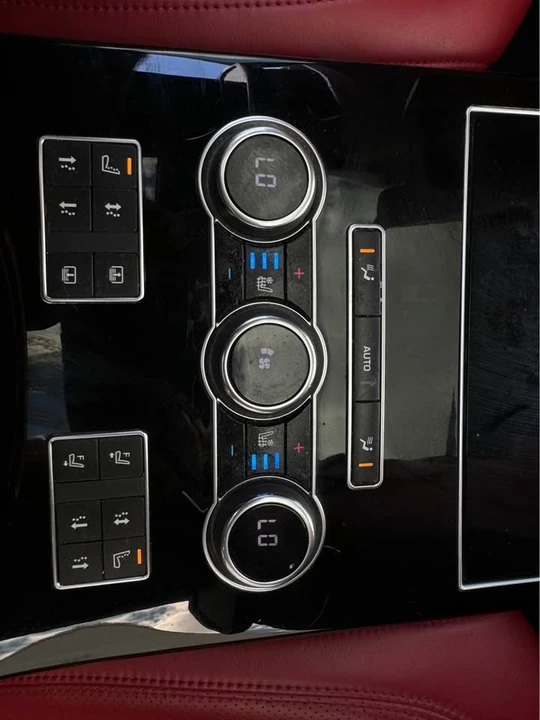 2014 Land Rover Range Rover L405 - Image 11 of 20