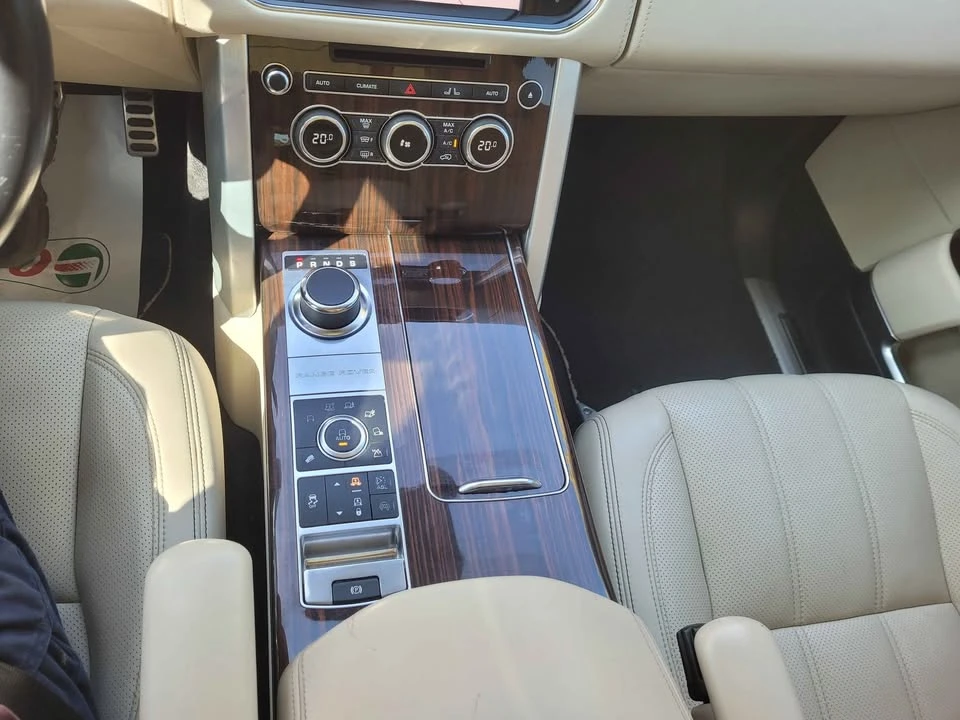 2014 Land Rover Range Rover L405 - Image 5 of 9