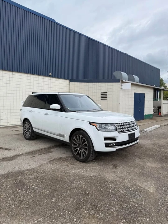 2014 Land Rover Range Rover L405 - Image 2 of 7