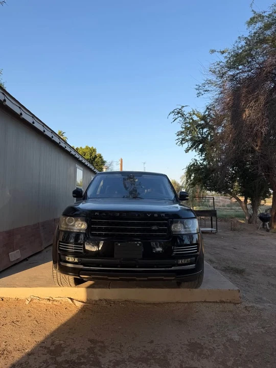 2014 Land Rover Range Rover L405 - Image 2 of 8