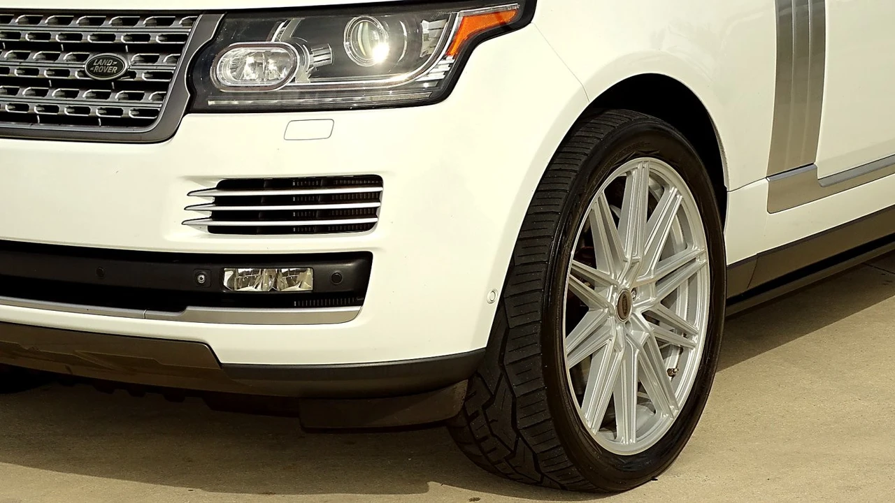2014 Land Rover Range Rover L405 - Image 14 of 21