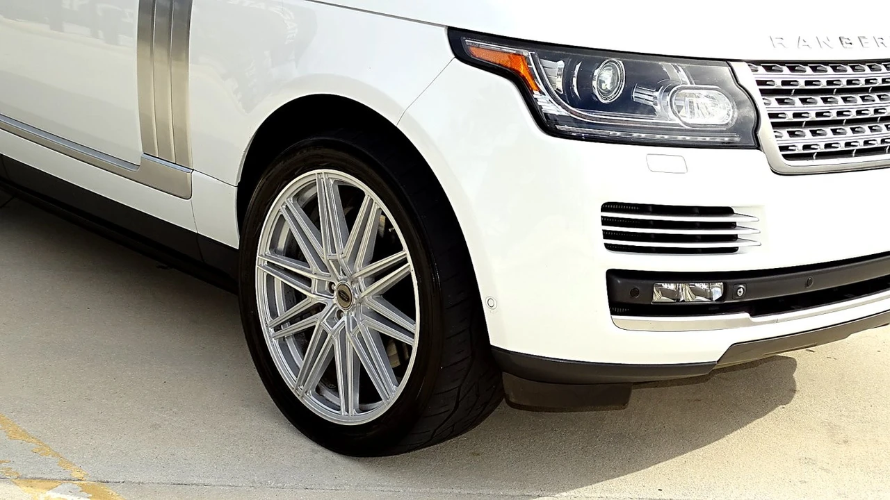 2014 Land Rover Range Rover L405 - Image 13 of 21