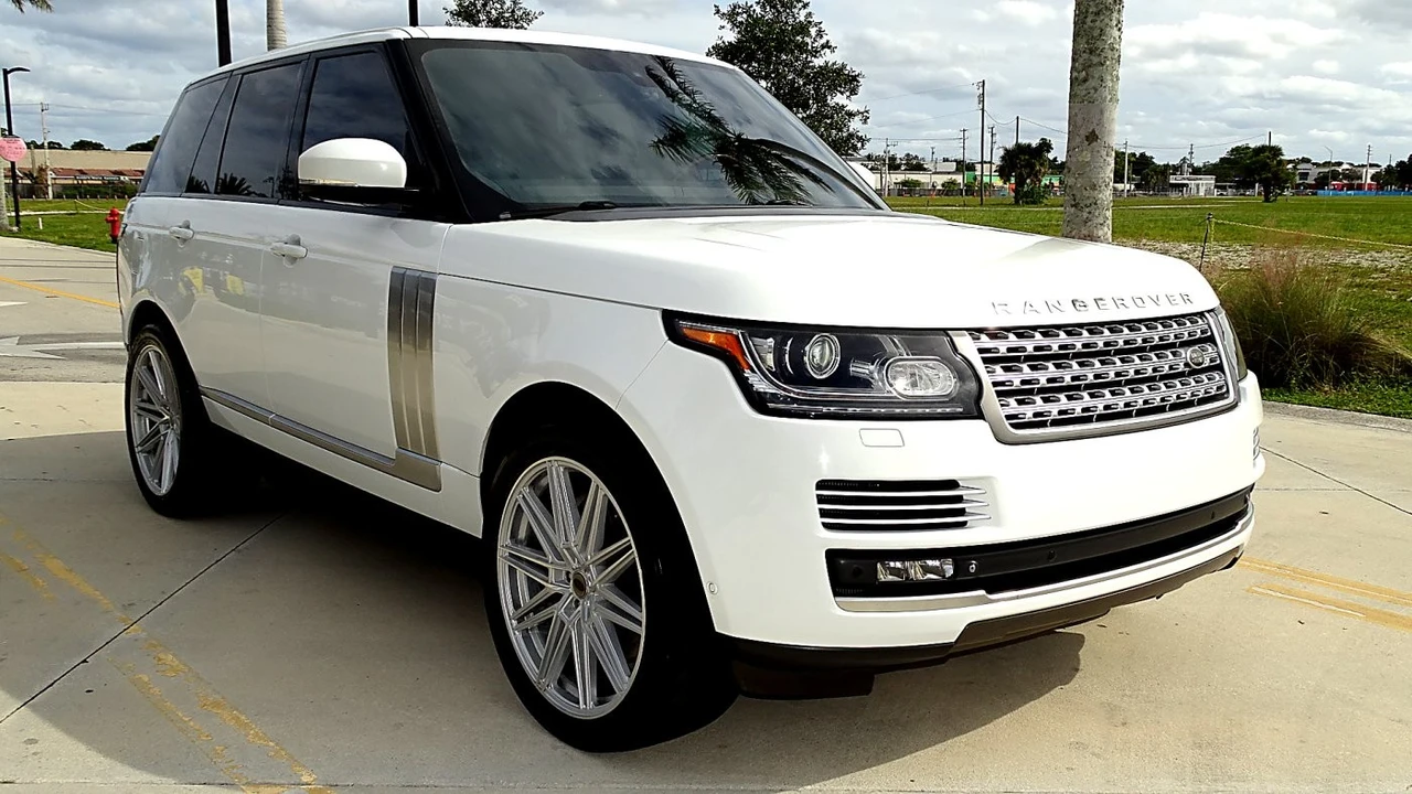 2014 Land Rover Range Rover L405 - Image 6 of 21