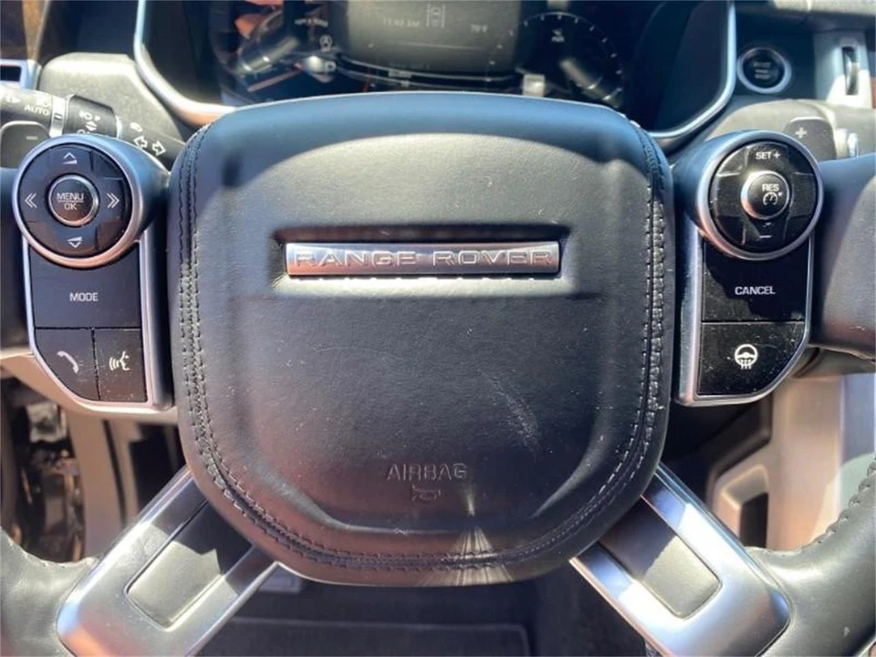 2014 Land Rover Range Rover L405 - Image 11 of 17