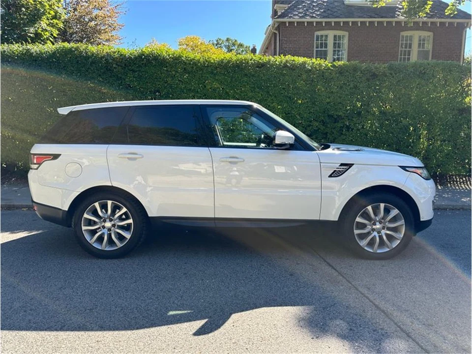 2014 Land Rover Range Rover L405 - Image 5 of 31