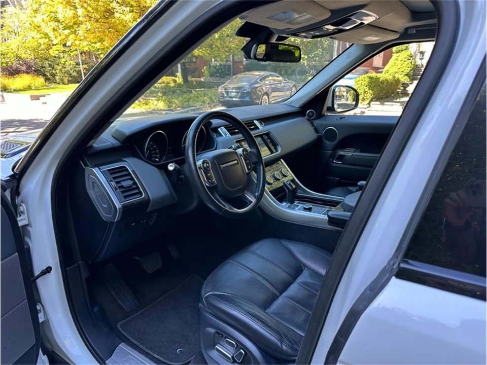 2014 Land Rover Range Rover L405 - Image 13 of 31