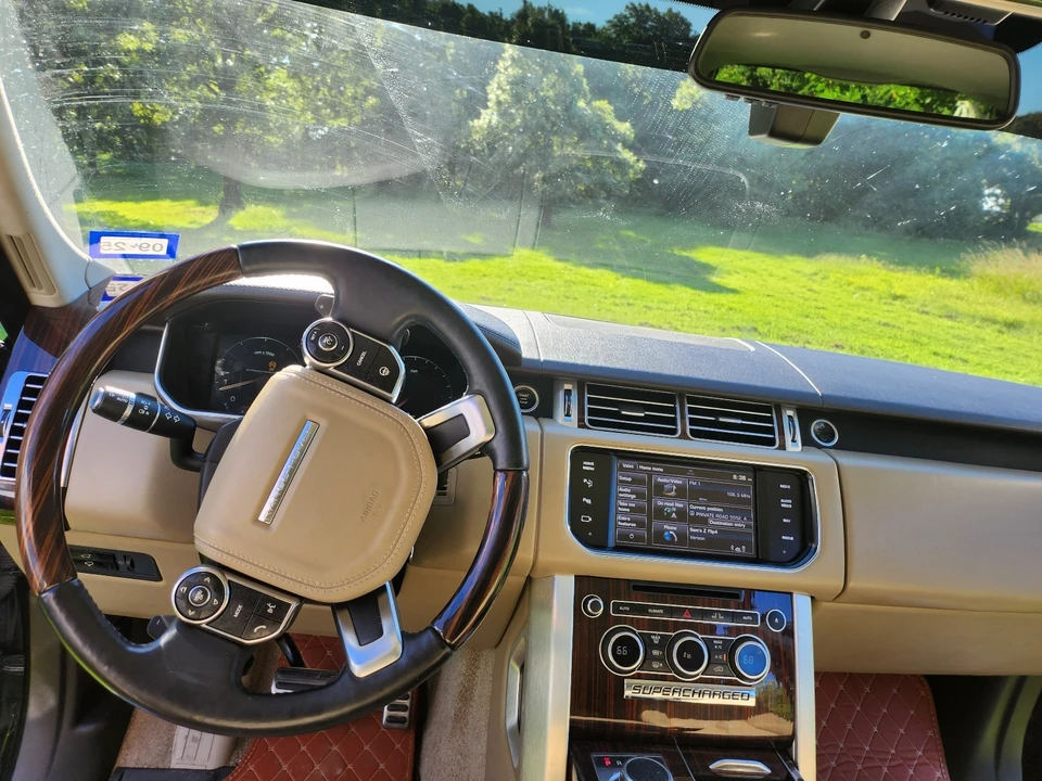 2014 Land Rover Range Rover L405 - Image 6 of 10