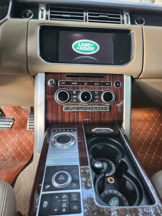 2014 Land Rover Range Rover L405 - Image 8 of 10