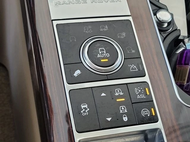 2014 Land Rover Range Rover L405 - Image 17 of 21