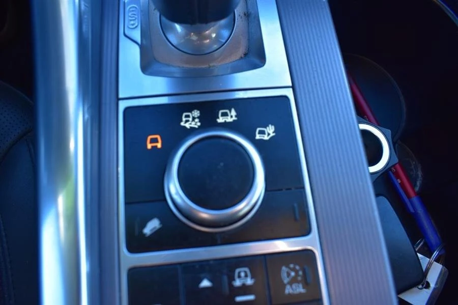 2014 Land Rover Range Rover L405 - Image 13 of 20