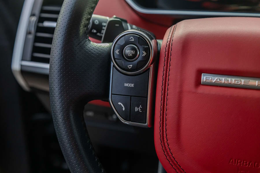 2014 Land Rover Range Rover L405 - Image 28 of 31