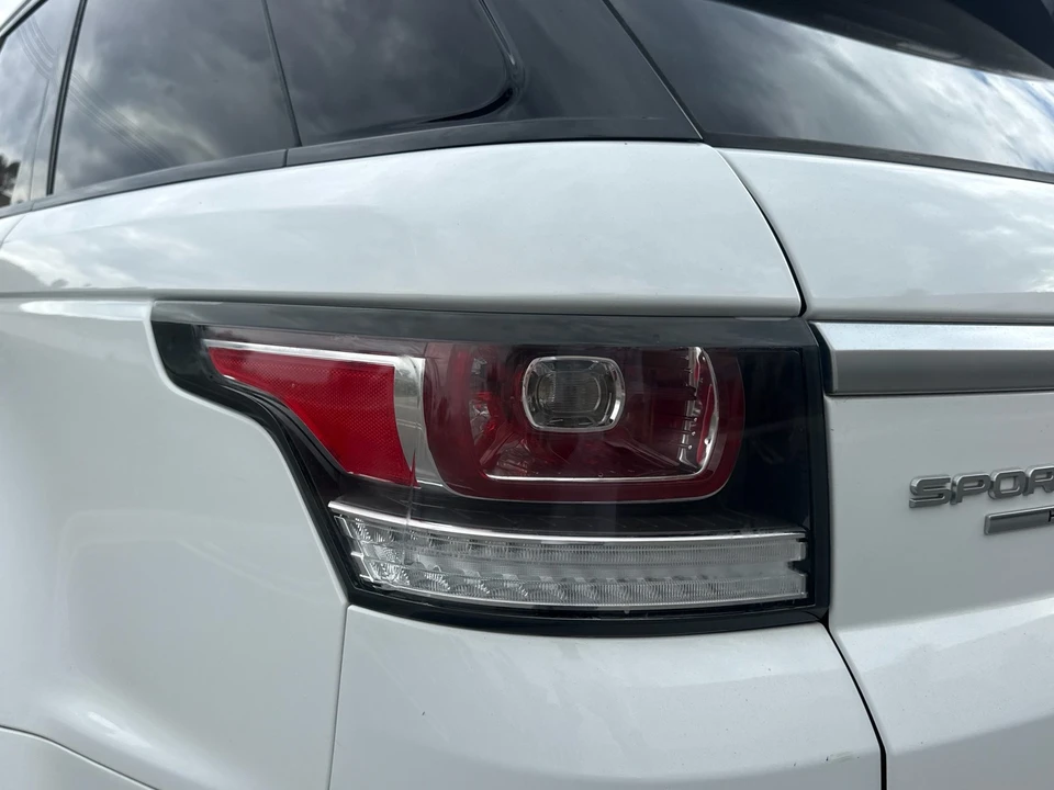 2014 Land Rover Range Rover Sport L494 - Image 9 of 26