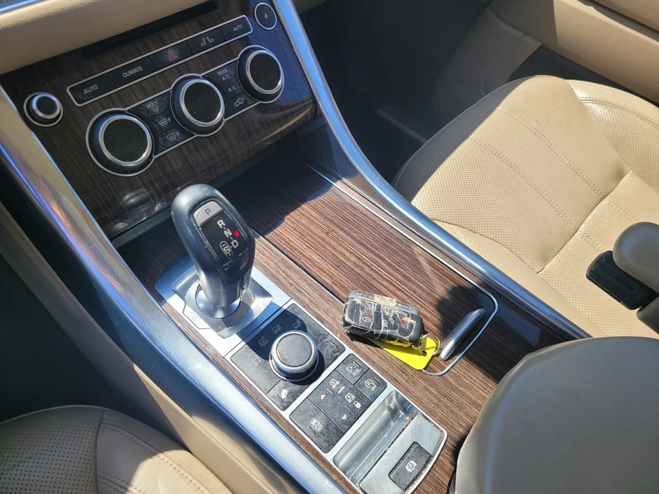 2014 Land Rover Range Rover Sport L494 - Image 23 of 31