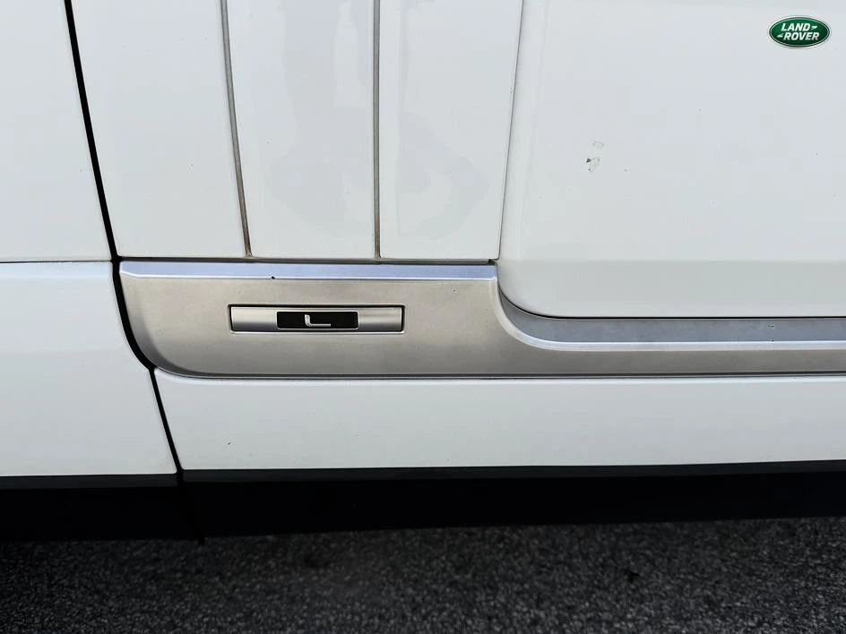 2014 Land Rover Range Rover L405 - Image 16 of 29