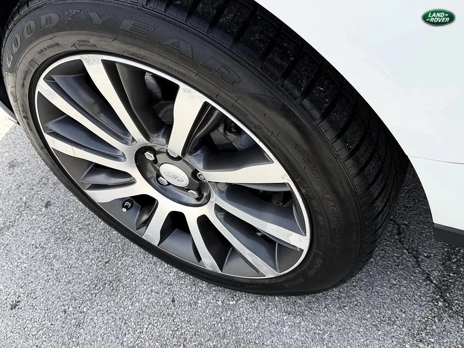2014 Land Rover Range Rover L405 - Image 13 of 29