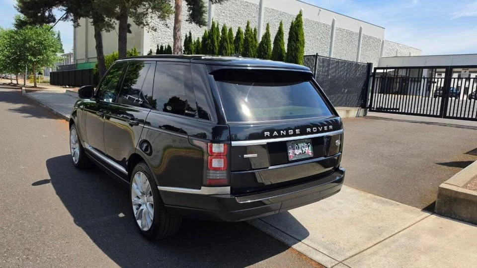 2014 Land Rover Range Rover L405 - Image 9 of 17