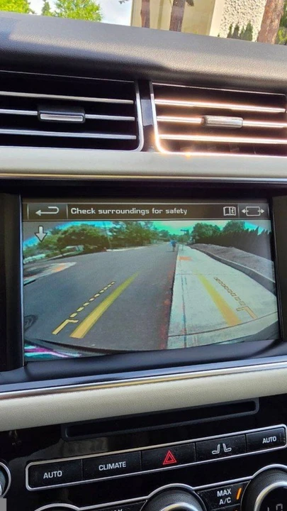2014 Land Rover Range Rover L405 - Image 17 of 17