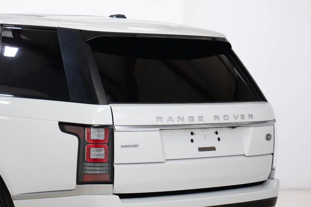 2014 Land Rover Range Rover L405 - Image 16 of 21