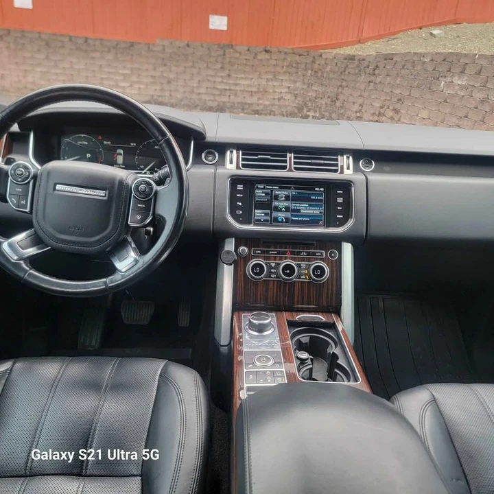 2014 Land Rover Range Rover L405 - Image 3 of 9