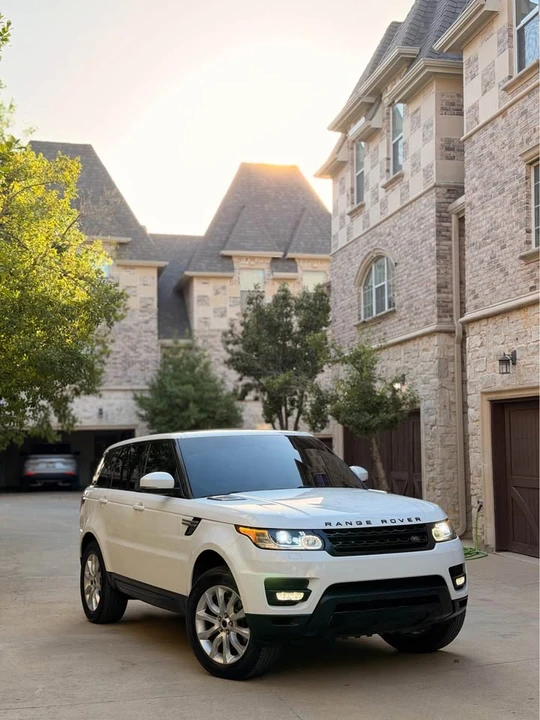 2014 Land Rover Range Rover L405 - Image 2 of 10