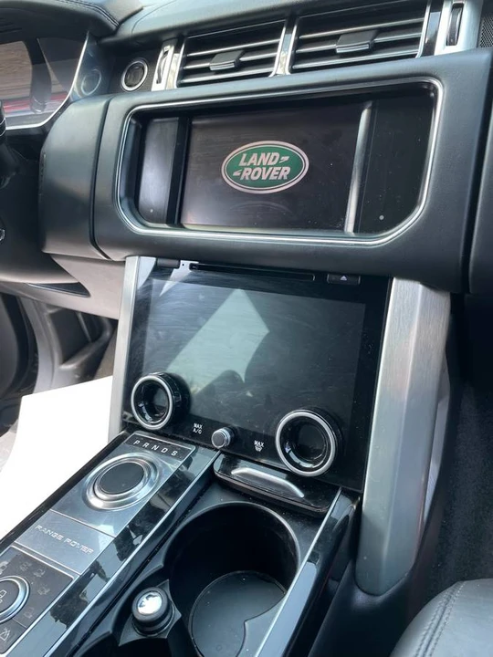 2014 Land Rover Range Rover L405 - Image 10 of 13