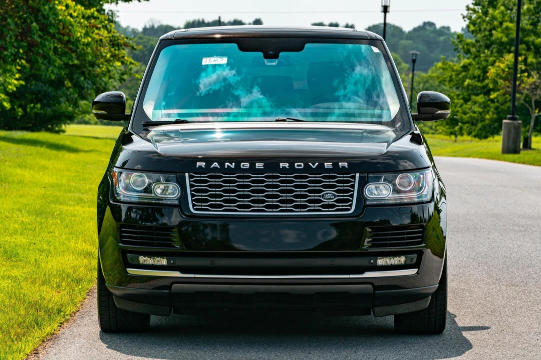2014 Land Rover Range Rover L405 - Image 2 of 31