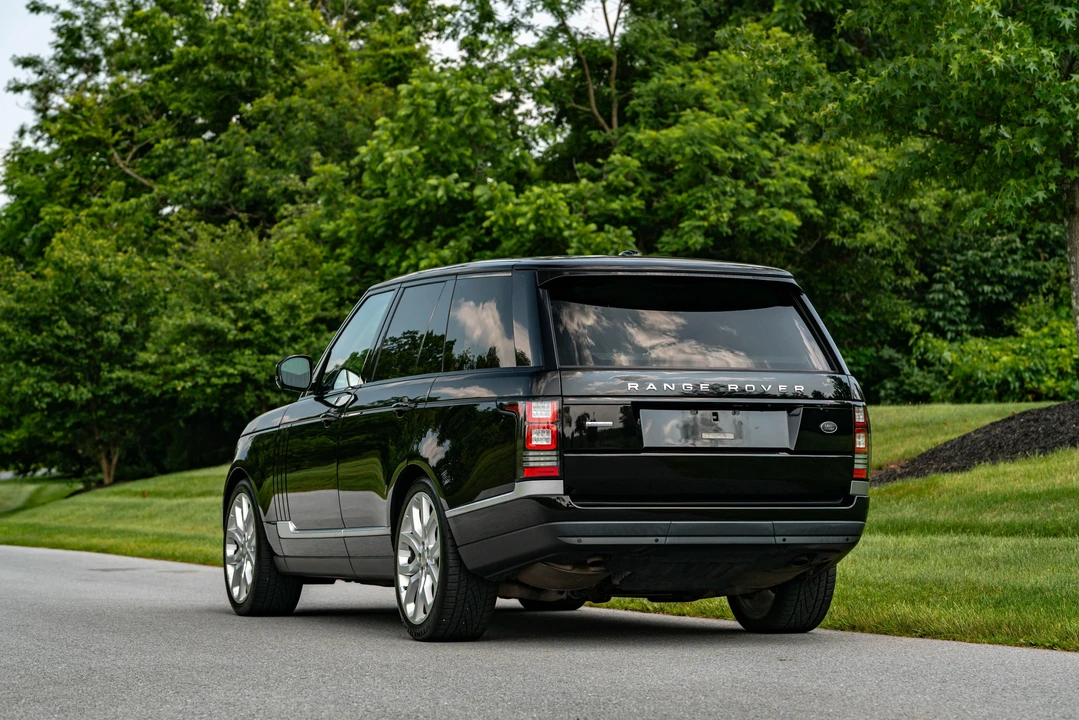 2014 Land Rover Range Rover L405 - Image 13 of 31
