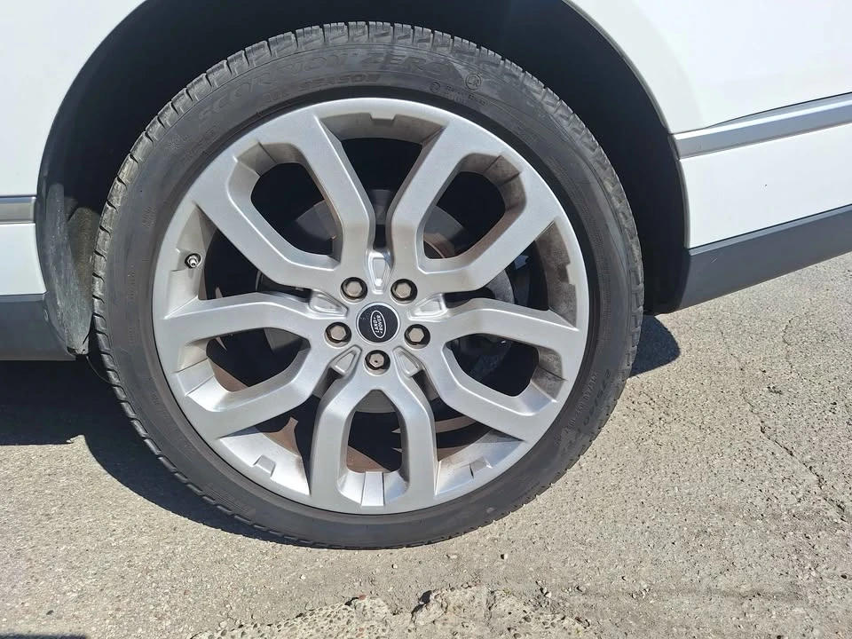 2014 Land Rover Range Rover L405 - Image 13 of 15