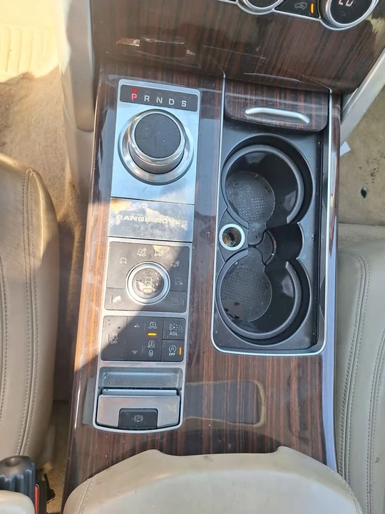 2014 Land Rover Range Rover L405 - Image 11 of 15
