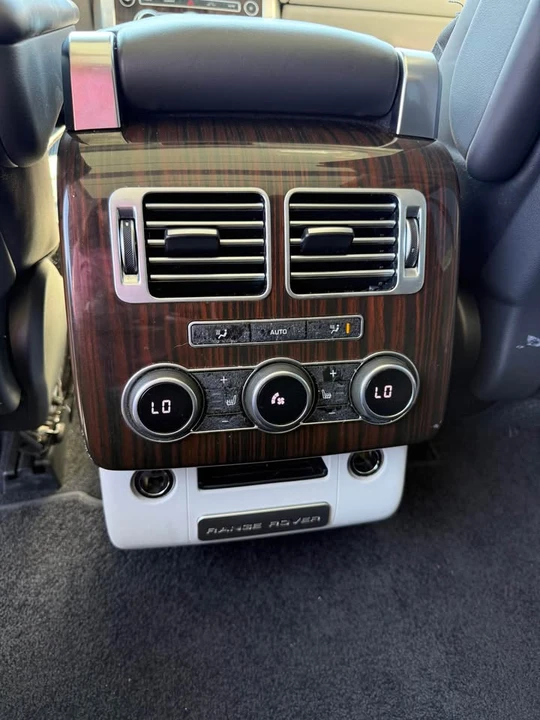 2014 Land Rover Range Rover L405 - Image 6 of 10