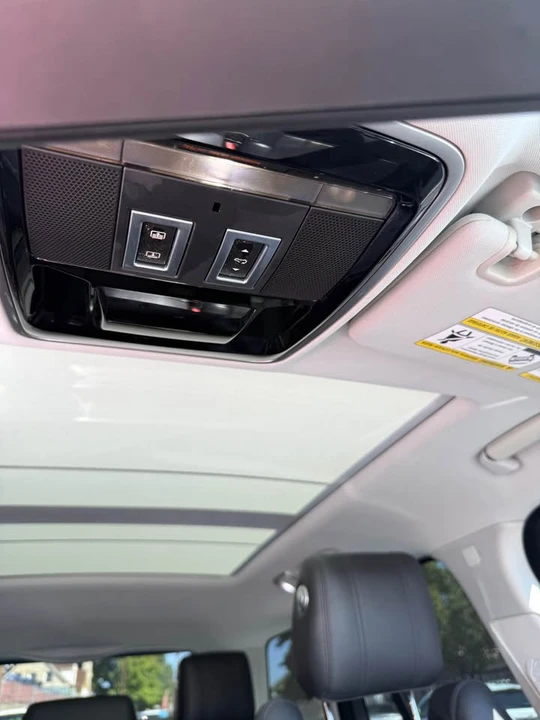 2014 Land Rover Range Rover L405 - Image 7 of 10