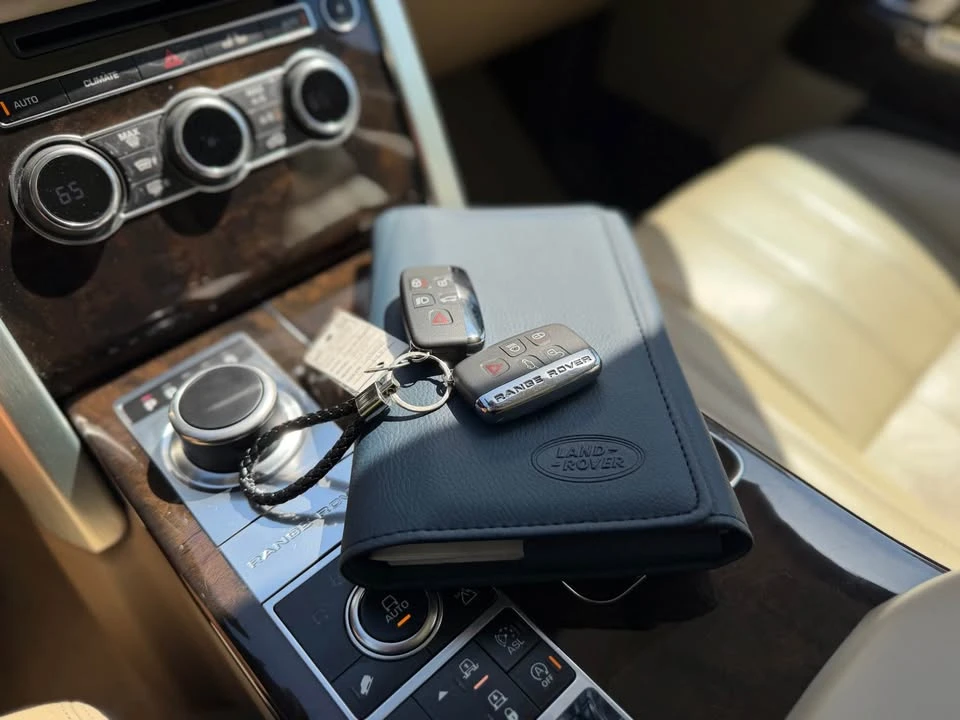 2014 Land Rover Range Rover L405 - Image 17 of 19