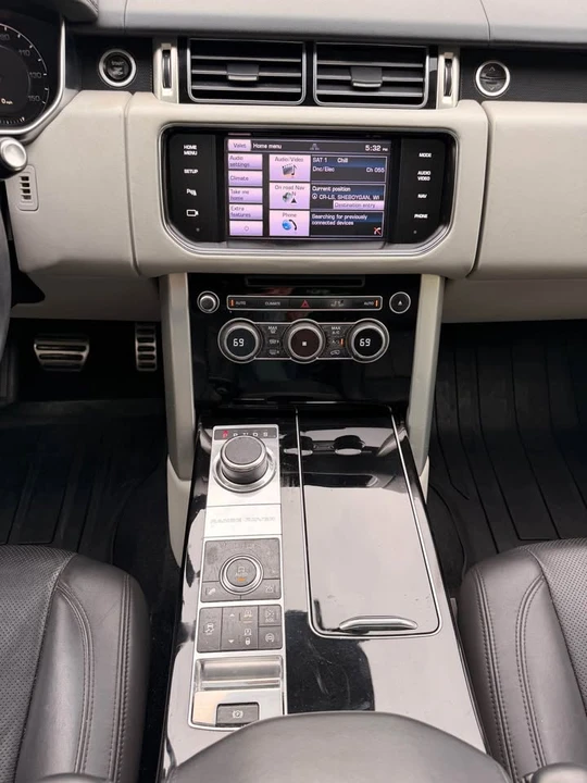2014 Land Rover Range Rover L405 - Image 14 of 17