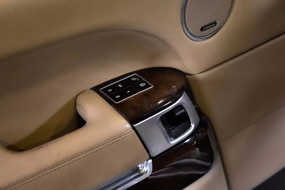 2026 Land Rover Range Rover L405 - Image 28 of 30