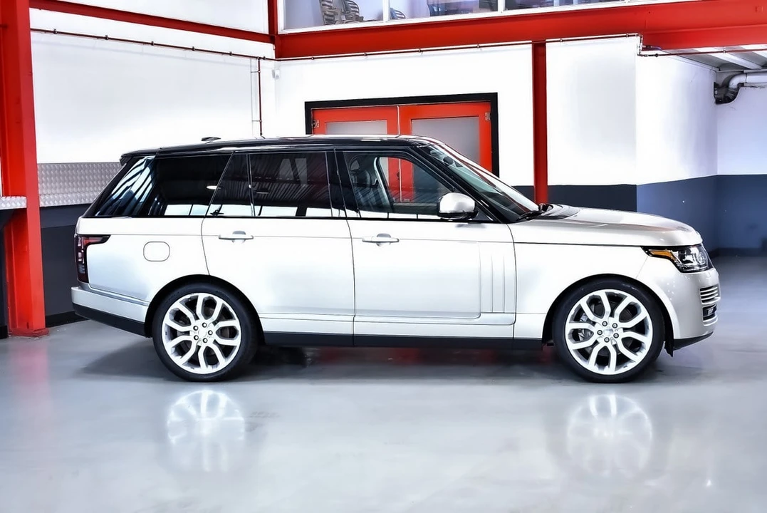 2026 Land Rover Range Rover L405 - Image 10 of 30