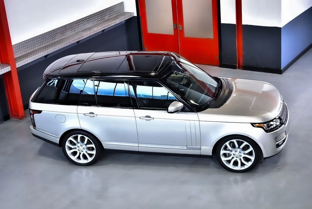 2026 Land Rover Range Rover L405 - Image 14 of 30