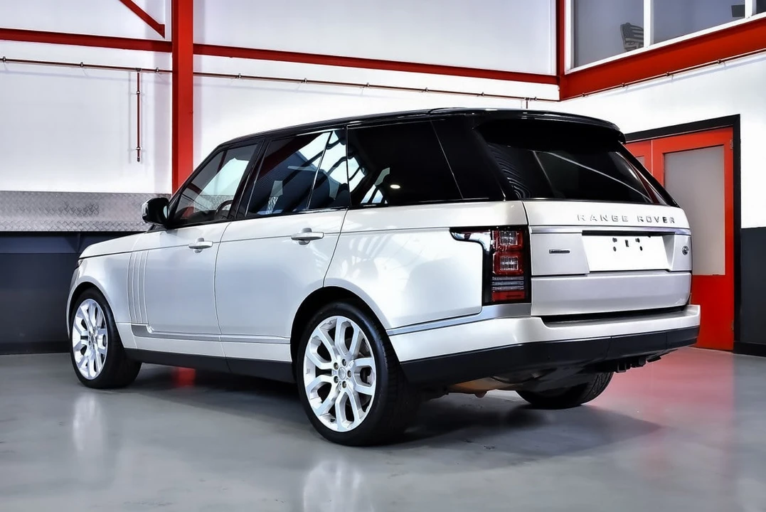 2026 Land Rover Range Rover L405 - Image 19 of 30