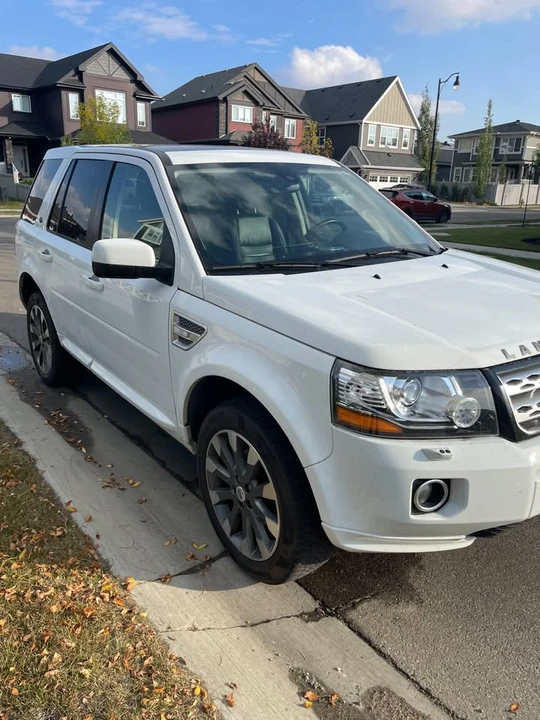 2014 Land Rover Freelander - Image 2 of 16