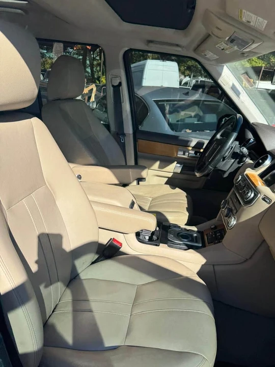 2014 Land Rover Discovery 4th Gen - Image 10 of 16