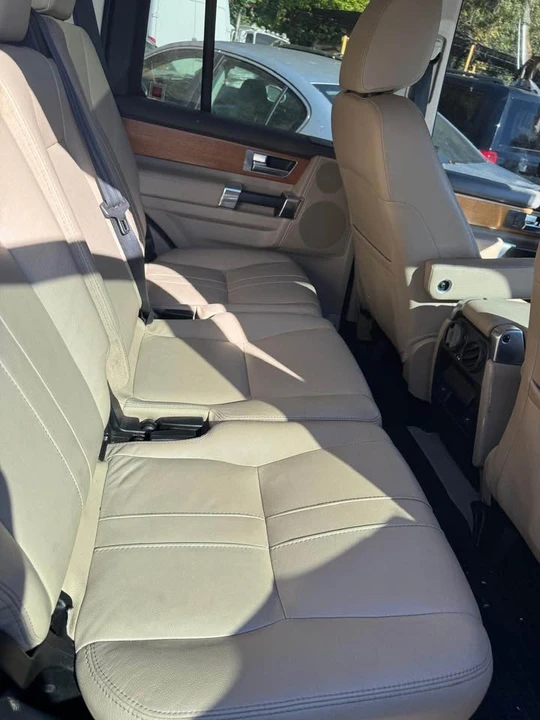 2014 Land Rover Discovery 4th Gen - Image 8 of 16