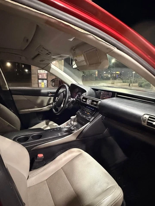2014 Lexus IS 3rd Gen - Image 5 of 10
