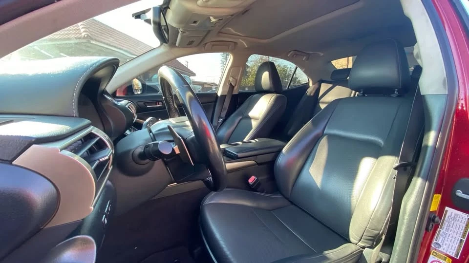 2014 Lexus IS 3rd Gen - Image 12 of 20