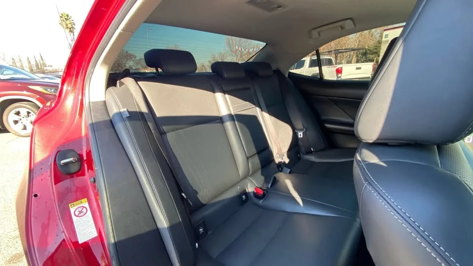 2014 Lexus IS 3rd Gen - Image 13 of 20