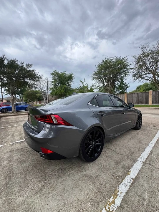 2014 Lexus IS 3rd Gen - Image 15 of 19