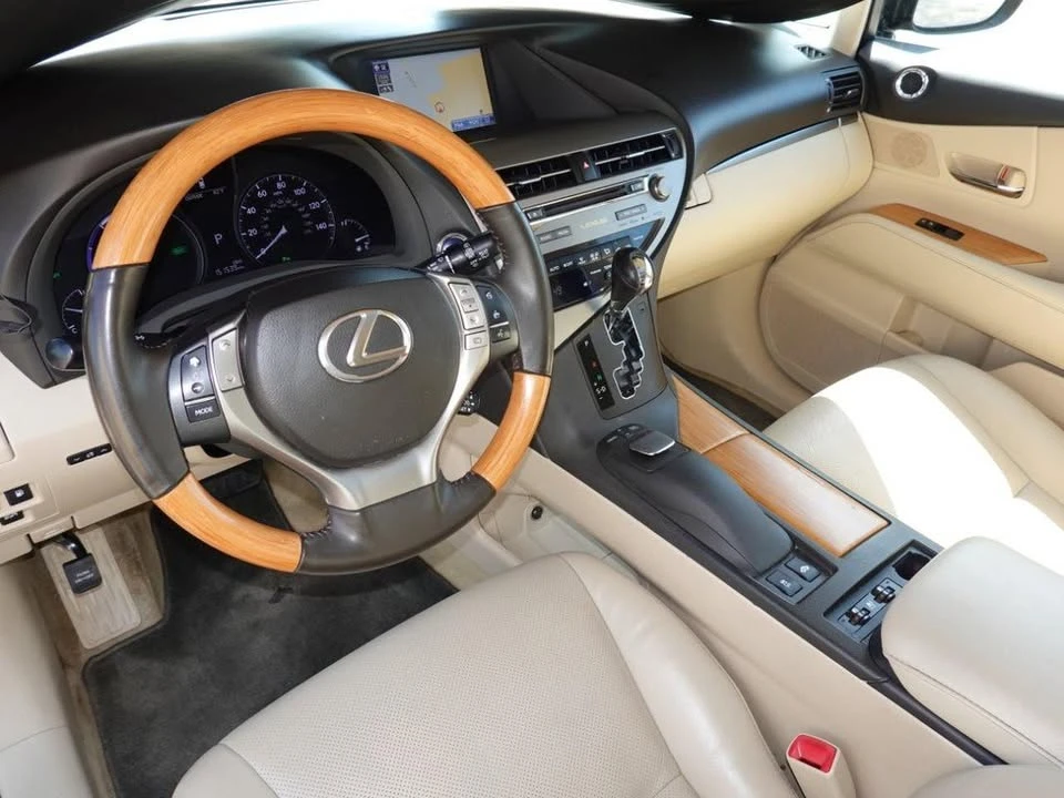 2014 Lexus RX 3rd Gen - Image 7 of 10