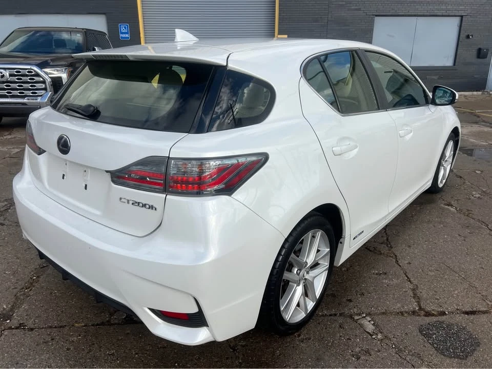 2014 Lexus CT - Image 5 of 20