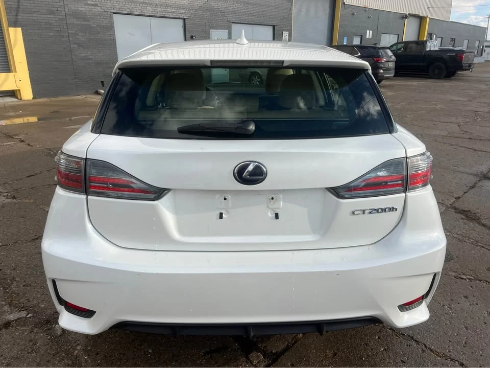 2014 Lexus CT - Image 4 of 20