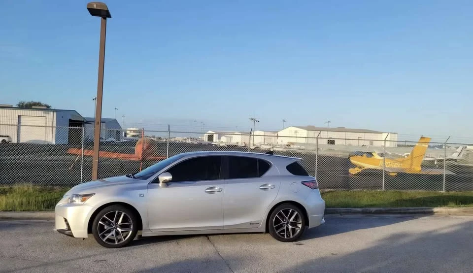 2014 Lexus CT - Image 2 of 8