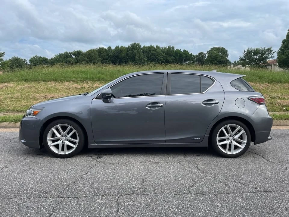 2014 Lexus CT - Image 2 of 19